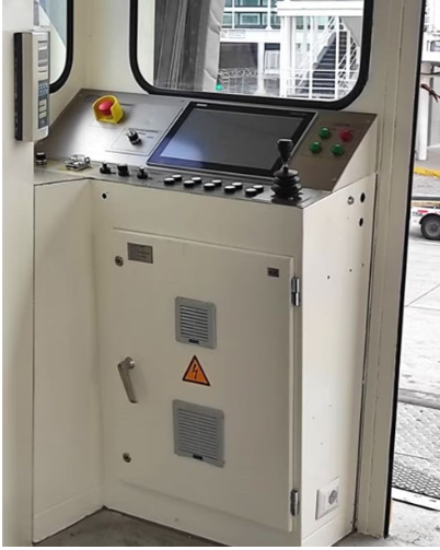Gabinete de control de una unidad de energía en tierra
